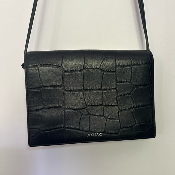 Aritzia Auxiliary Black Croc Embossed Leather Bag - Picture 1 of 4